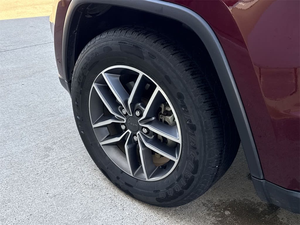 Thumbnail: 2020 Jeep Grand Cherokee - 8