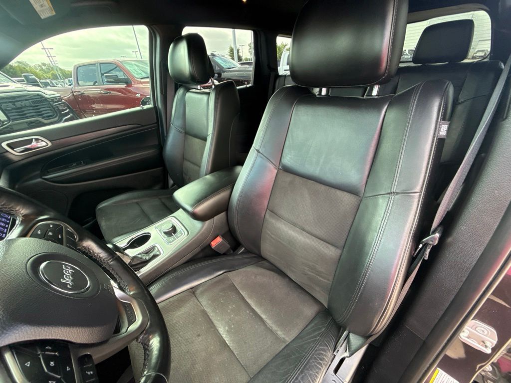 Thumbnail: 2020 Jeep Grand Cherokee - 9