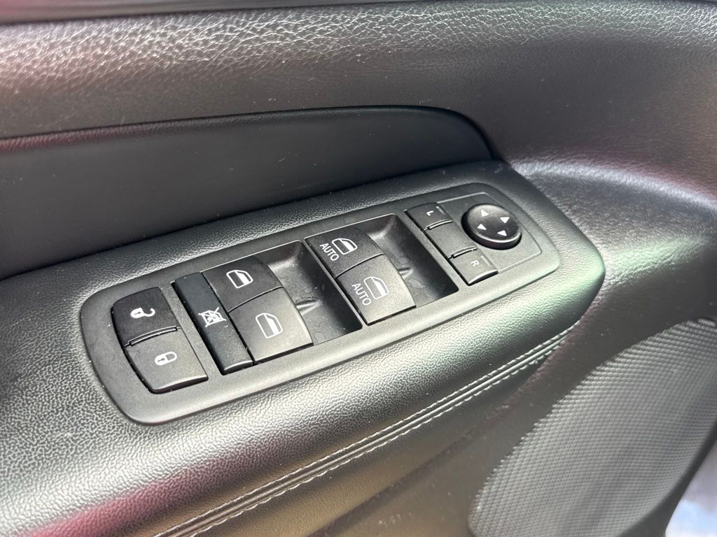 Thumbnail: 2020 Jeep Grand Cherokee - 22