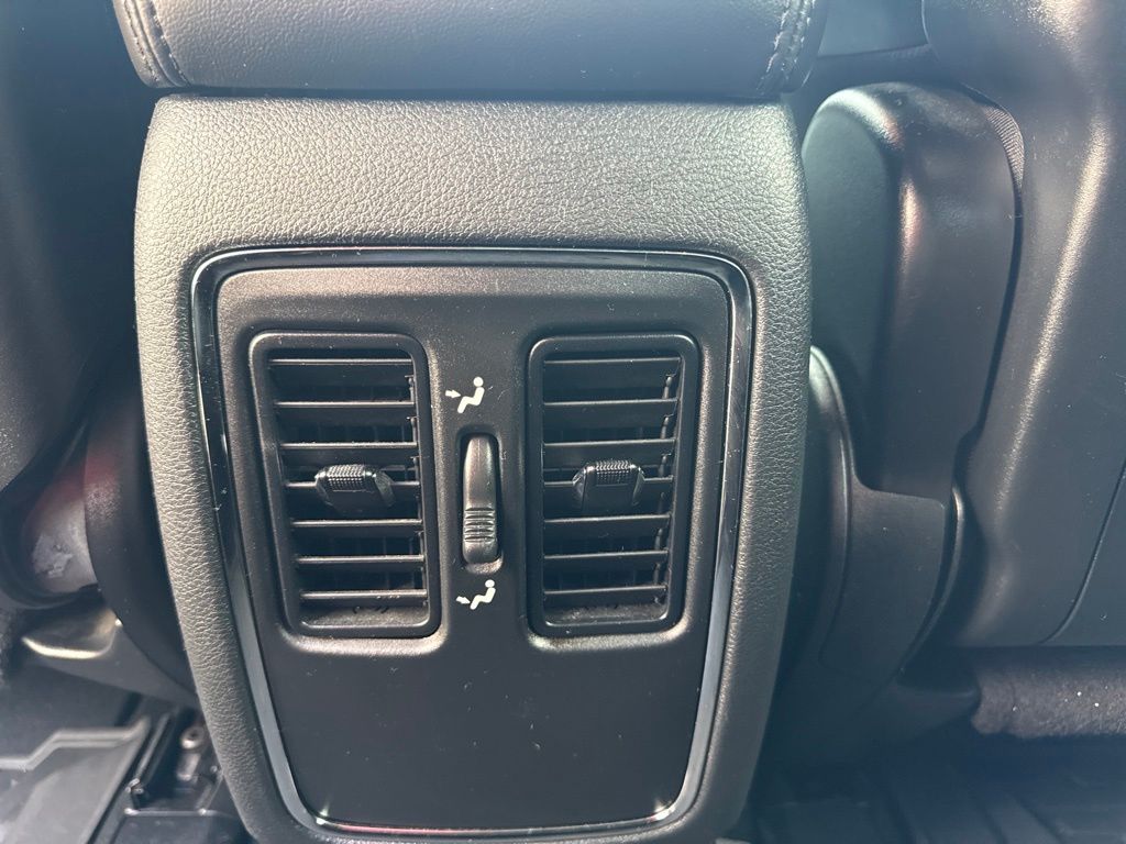 Thumbnail: 2020 Jeep Grand Cherokee - 24