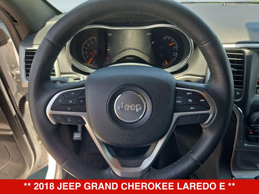 Thumbnail: 2018 Jeep Grand Cherokee - 14