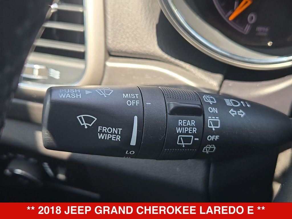 Thumbnail: 2018 Jeep Grand Cherokee - 16