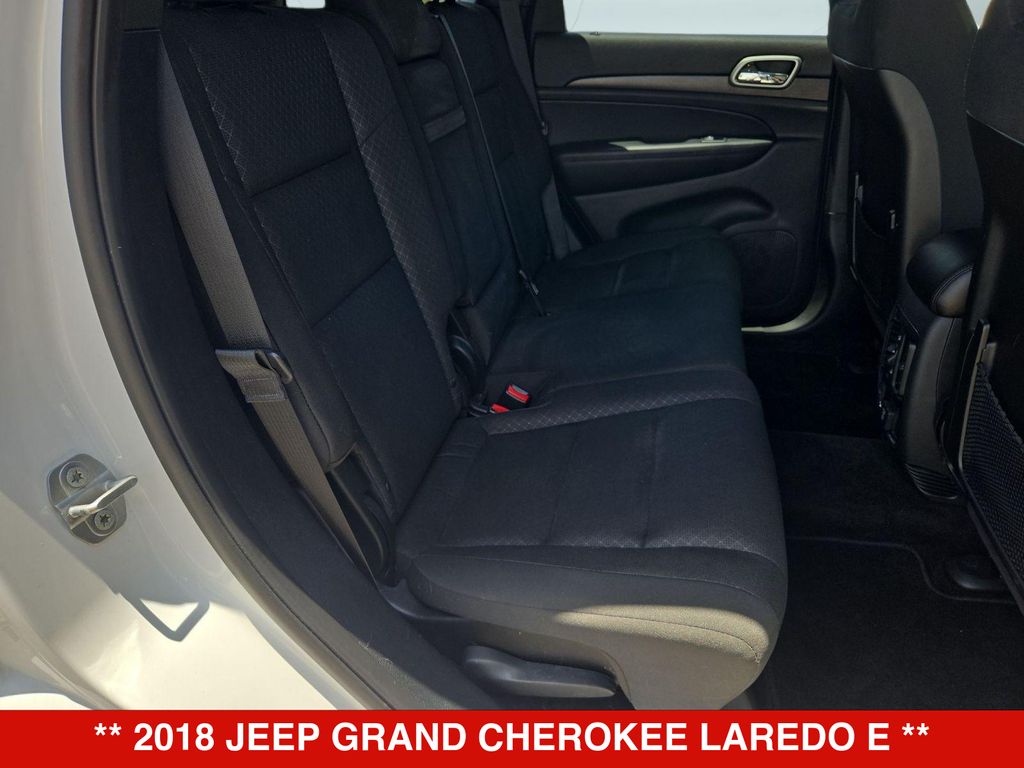 Thumbnail: 2018 Jeep Grand Cherokee - 25