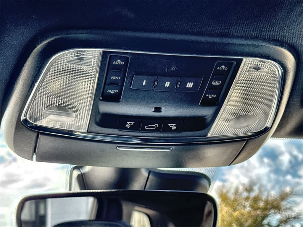 Thumbnail: 2021 Jeep Grand Cherokee - 22