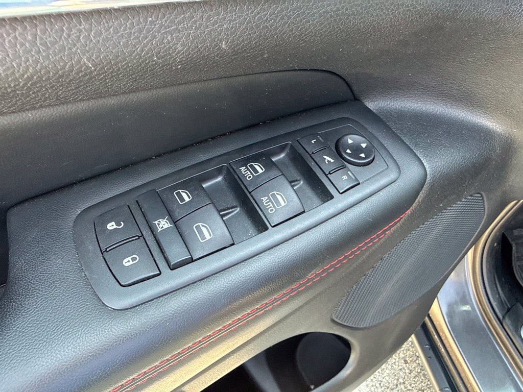 Thumbnail: 2019 Jeep Grand Cherokee - 21