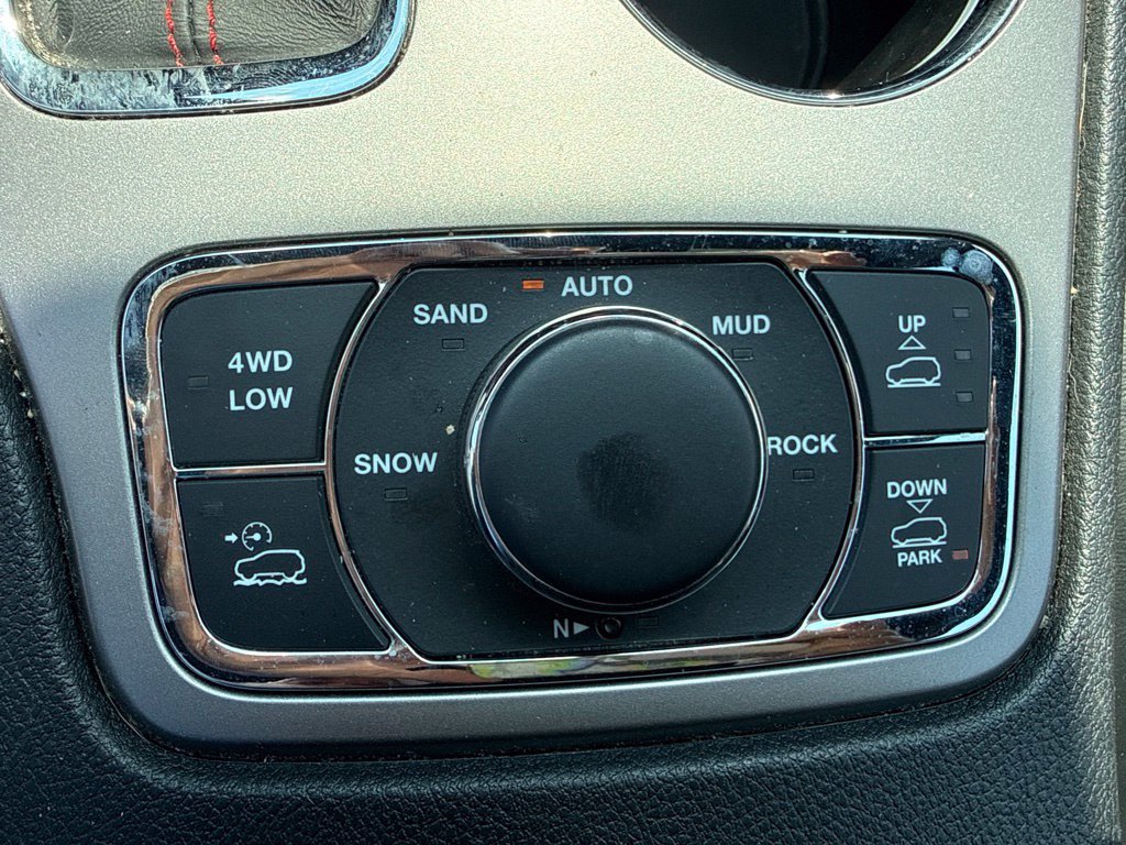 Thumbnail: 2019 Jeep Grand Cherokee - 24