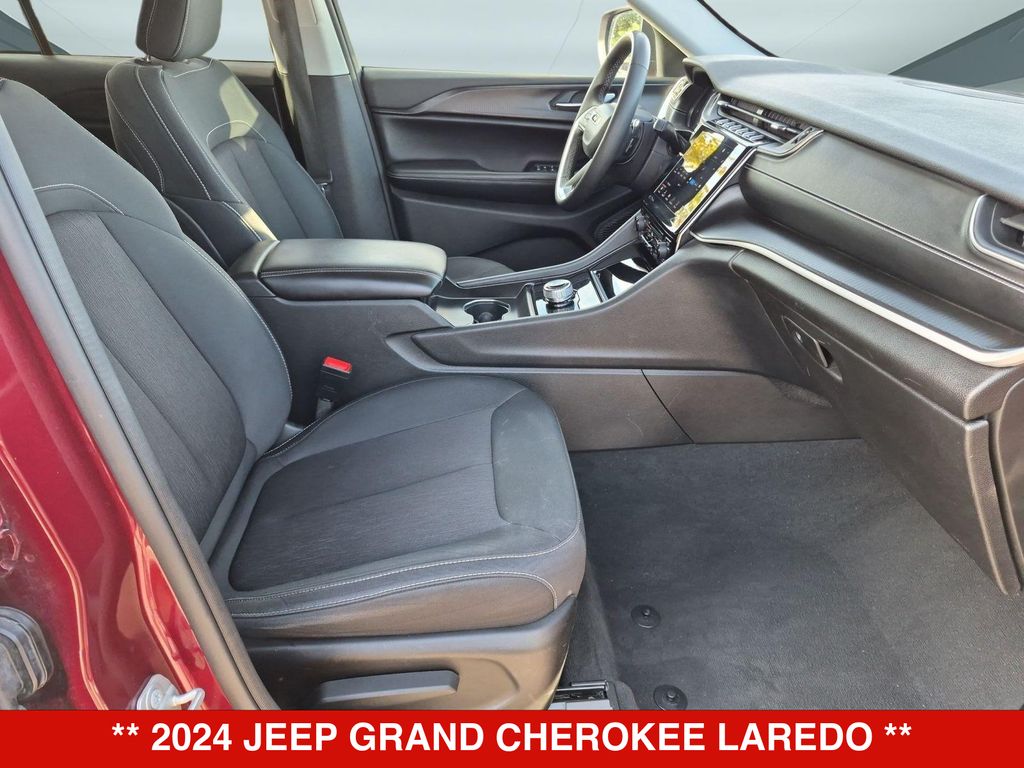 Thumbnail: 2024 Jeep Grand Cherokee - 12