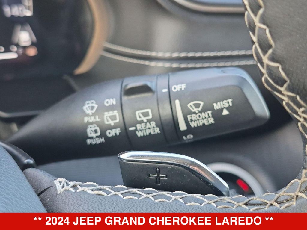 Thumbnail: 2024 Jeep Grand Cherokee - 16