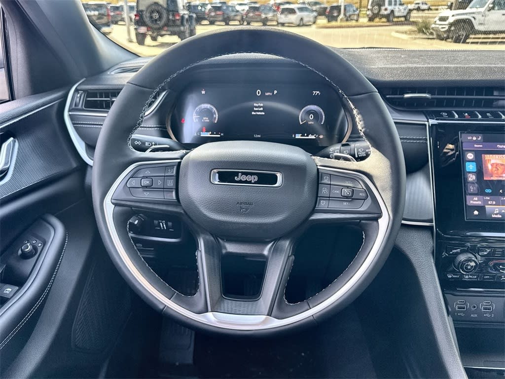 Thumbnail: 2026 Jeep Grand Cherokee - 14