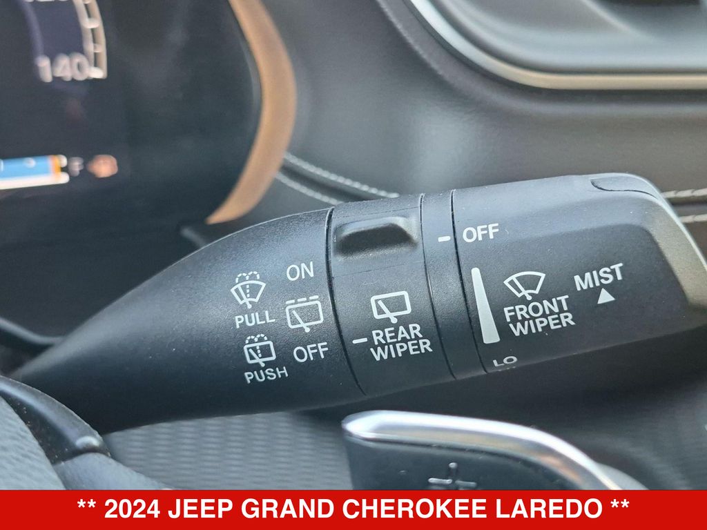 Thumbnail: 2024 Jeep Grand Cherokee - 14