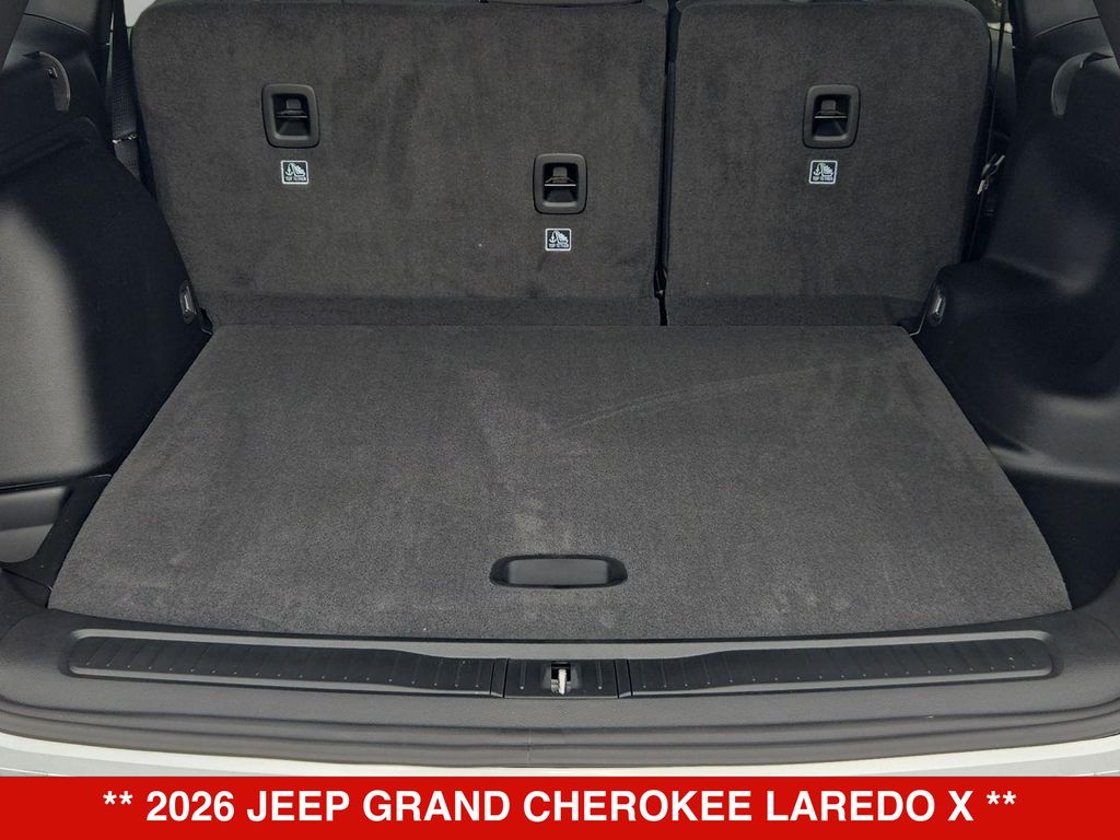 Thumbnail: 2026 Jeep Grand Cherokee - 17