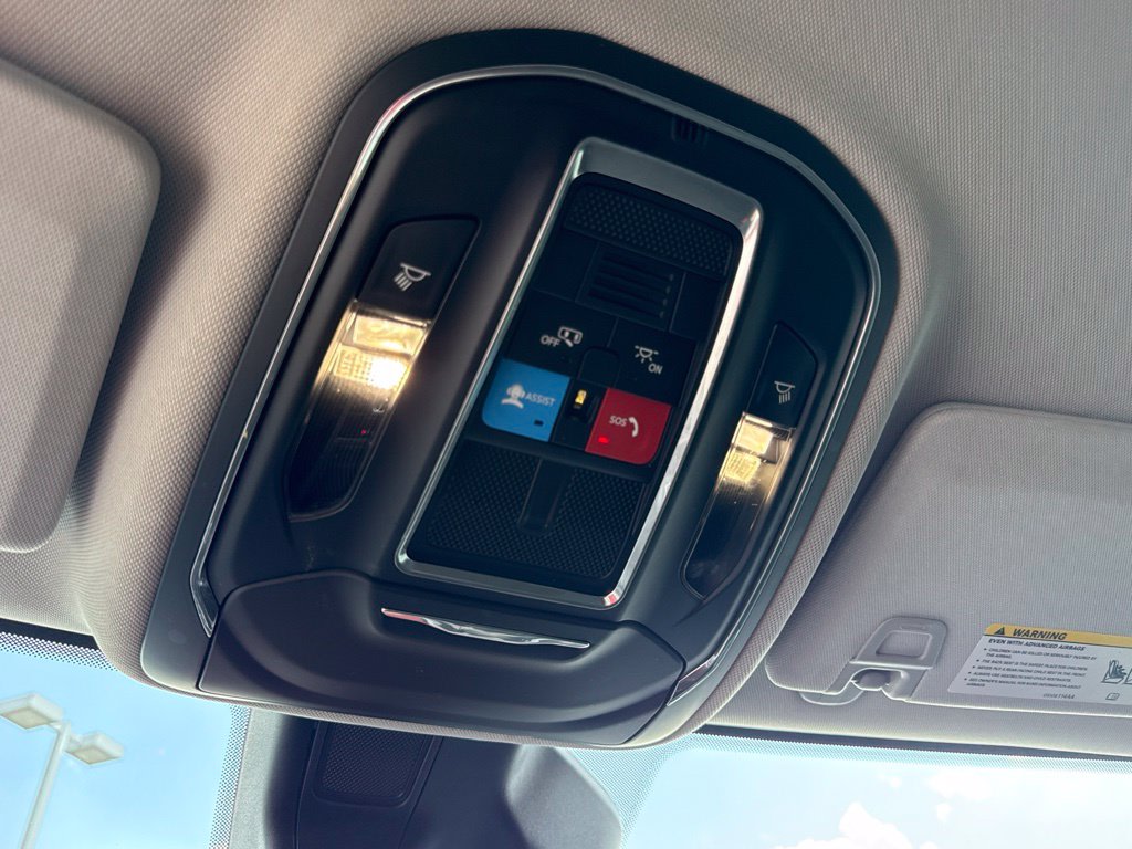 Thumbnail: 2023 Jeep Grand Cherokee - 20