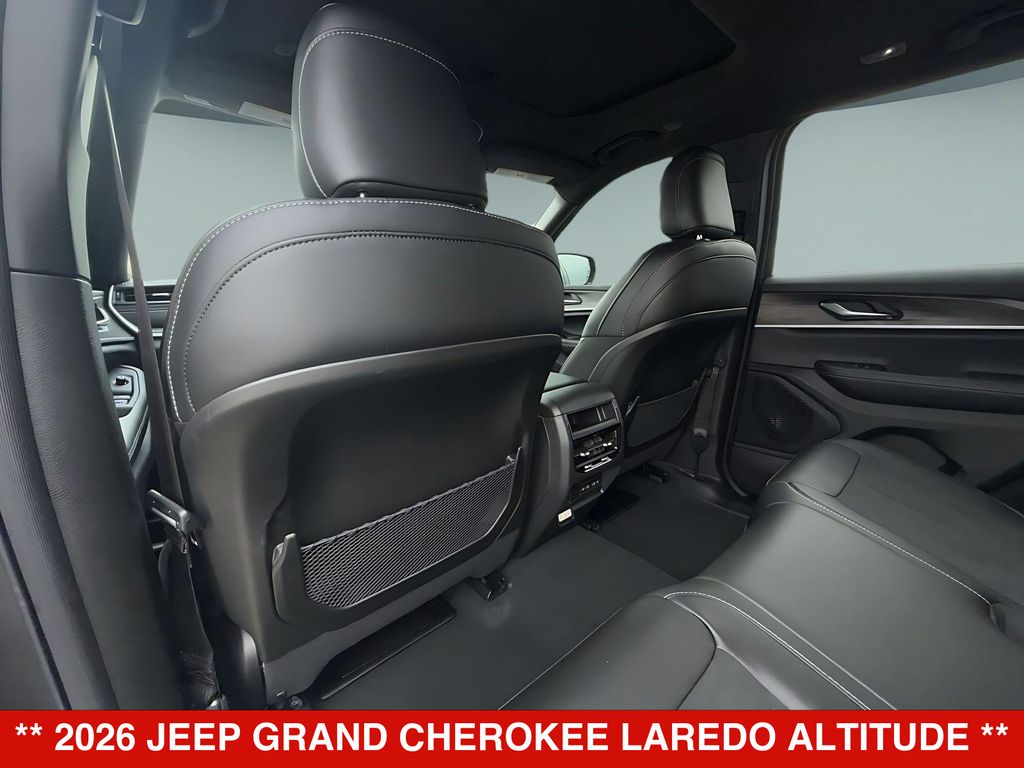 Thumbnail: 2026 Jeep Grand Cherokee - 11