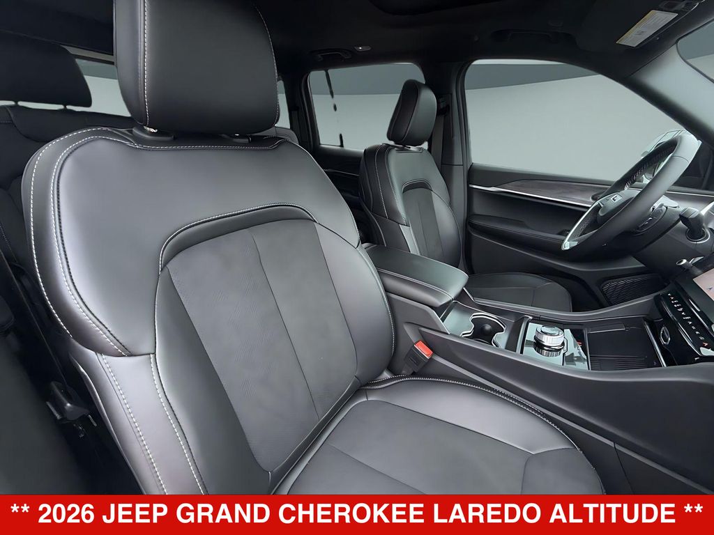 Thumbnail: 2026 Jeep Grand Cherokee - 22
