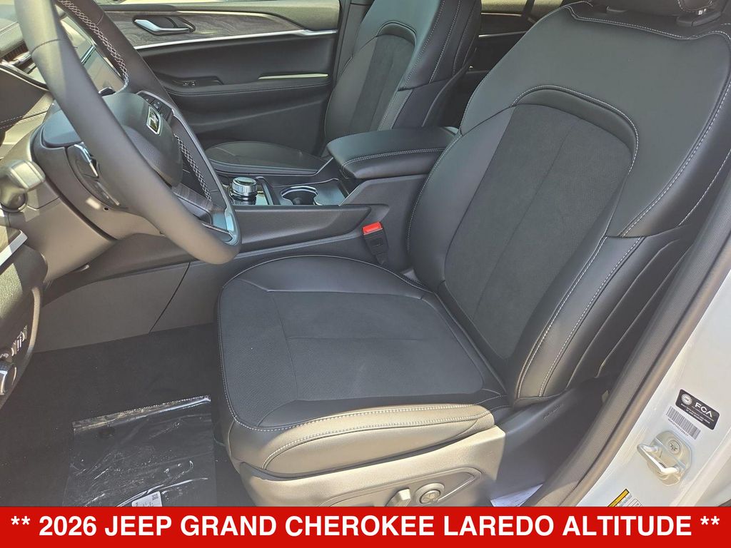 Thumbnail: 2026 Jeep Grand Cherokee - 11