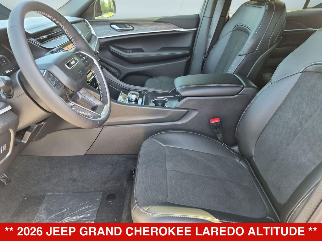 Thumbnail: 2026 Jeep Grand Cherokee - 11