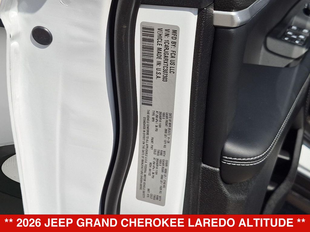 Thumbnail: 2026 Jeep Grand Cherokee - 20