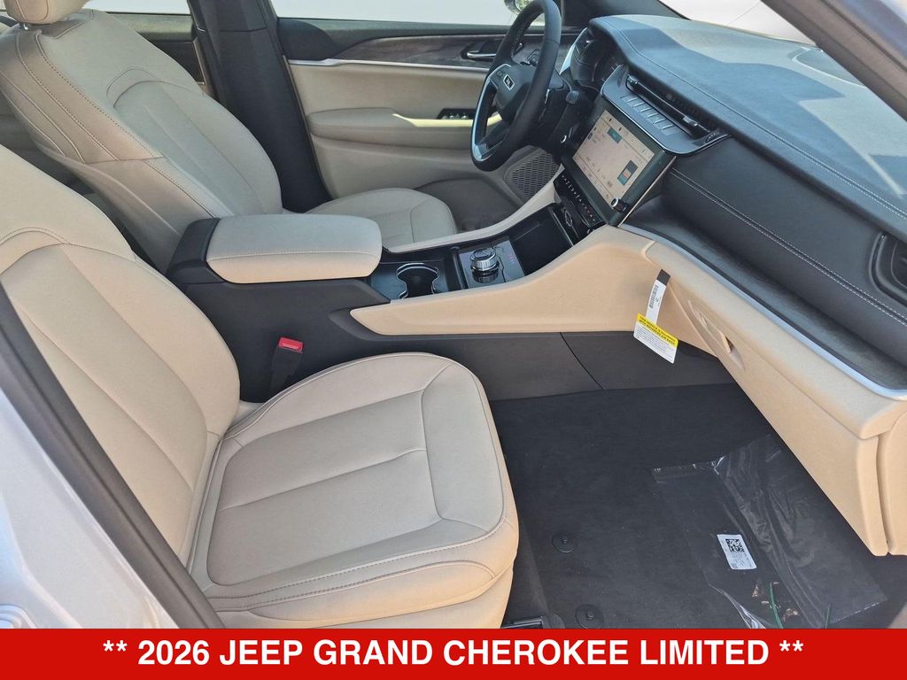 Thumbnail: 2026 Jeep Grand Cherokee - 12