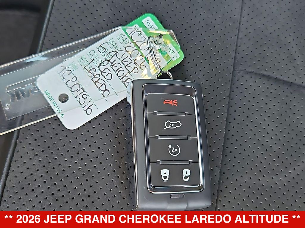 Thumbnail: 2026 Jeep Grand Cherokee - 17