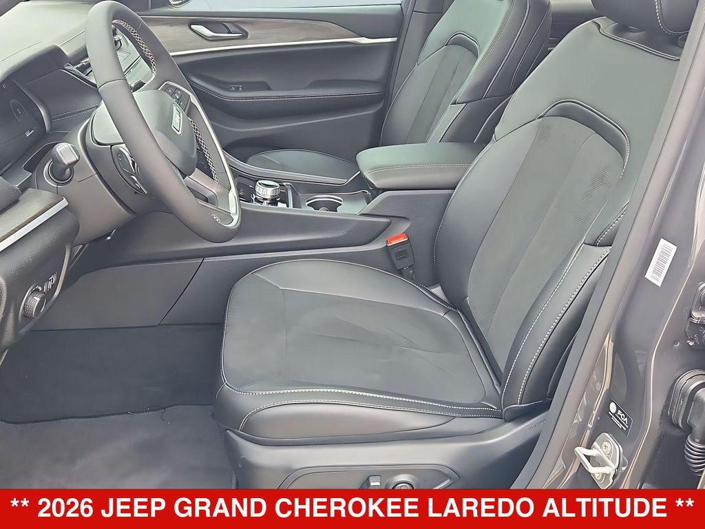 Thumbnail: 2026 Jeep Grand Cherokee - 10