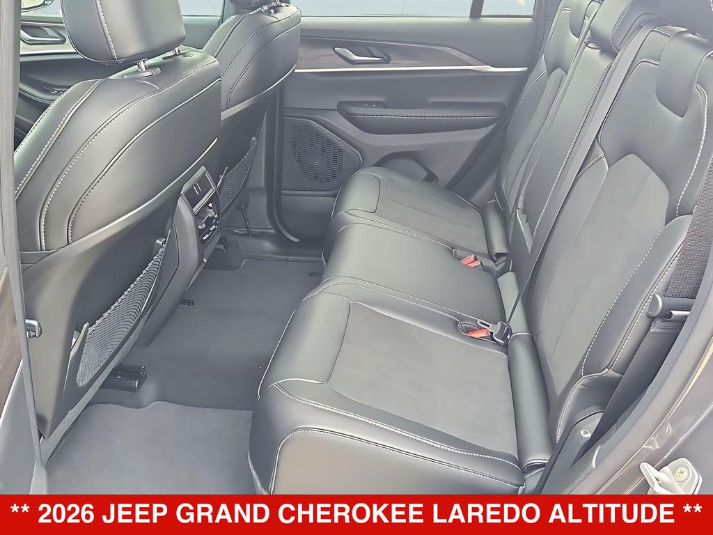 Thumbnail: 2026 Jeep Grand Cherokee - 28