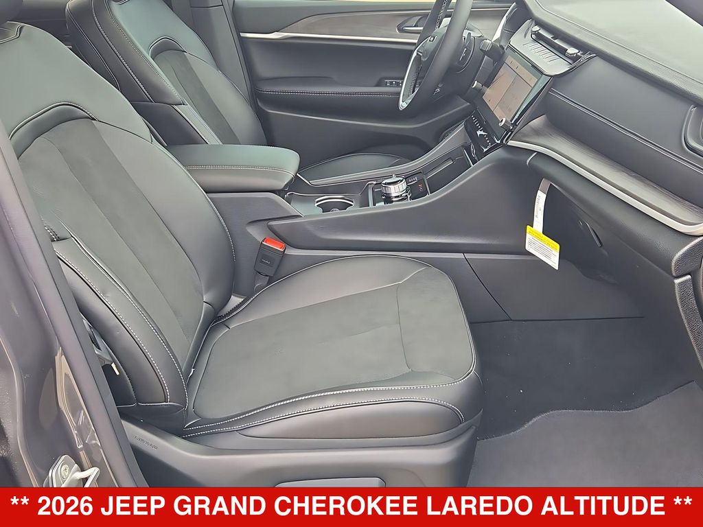 Thumbnail: 2026 Jeep Grand Cherokee - 12