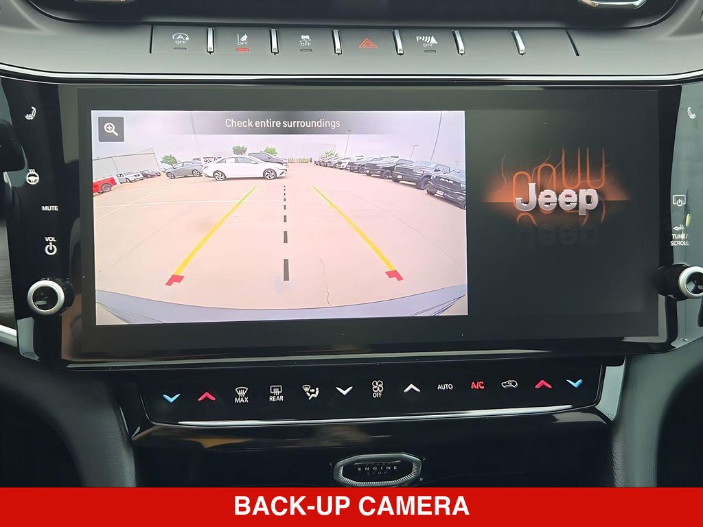 Thumbnail: 2026 Jeep Grand Cherokee - 34