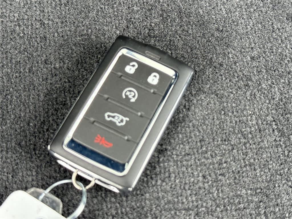 Thumbnail: 2026 Jeep Grand Cherokee - 19