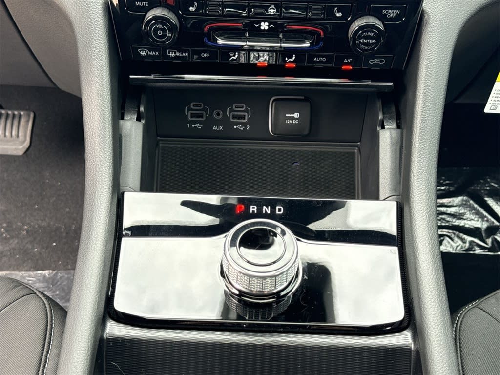 Thumbnail: 2026 Jeep Grand Cherokee - 16