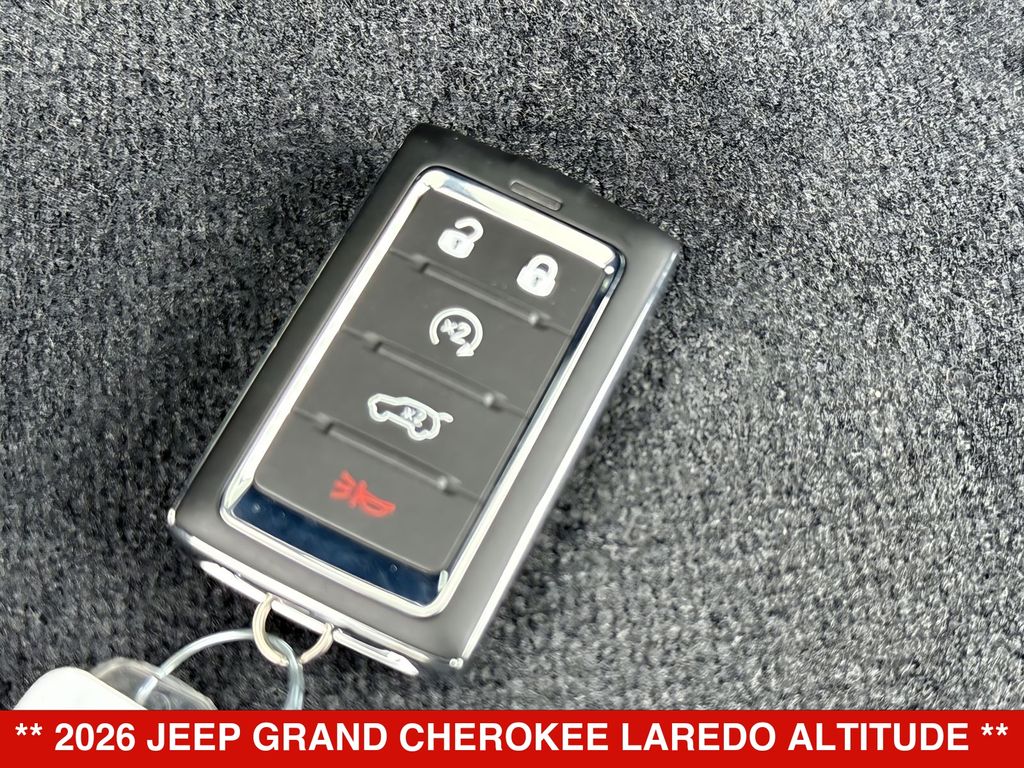 Thumbnail: 2026 Jeep Grand Cherokee - 17