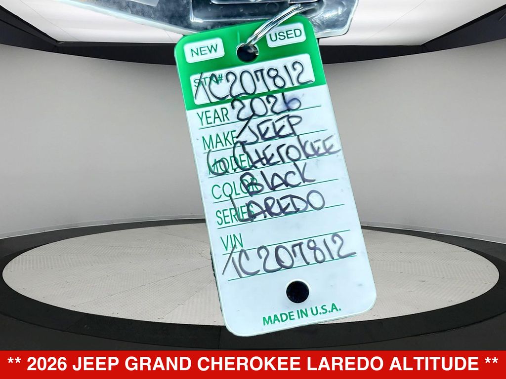 Thumbnail: 2026 Jeep Grand Cherokee - 17