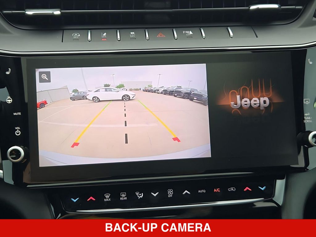 Thumbnail: 2026 Jeep Grand Cherokee - 34