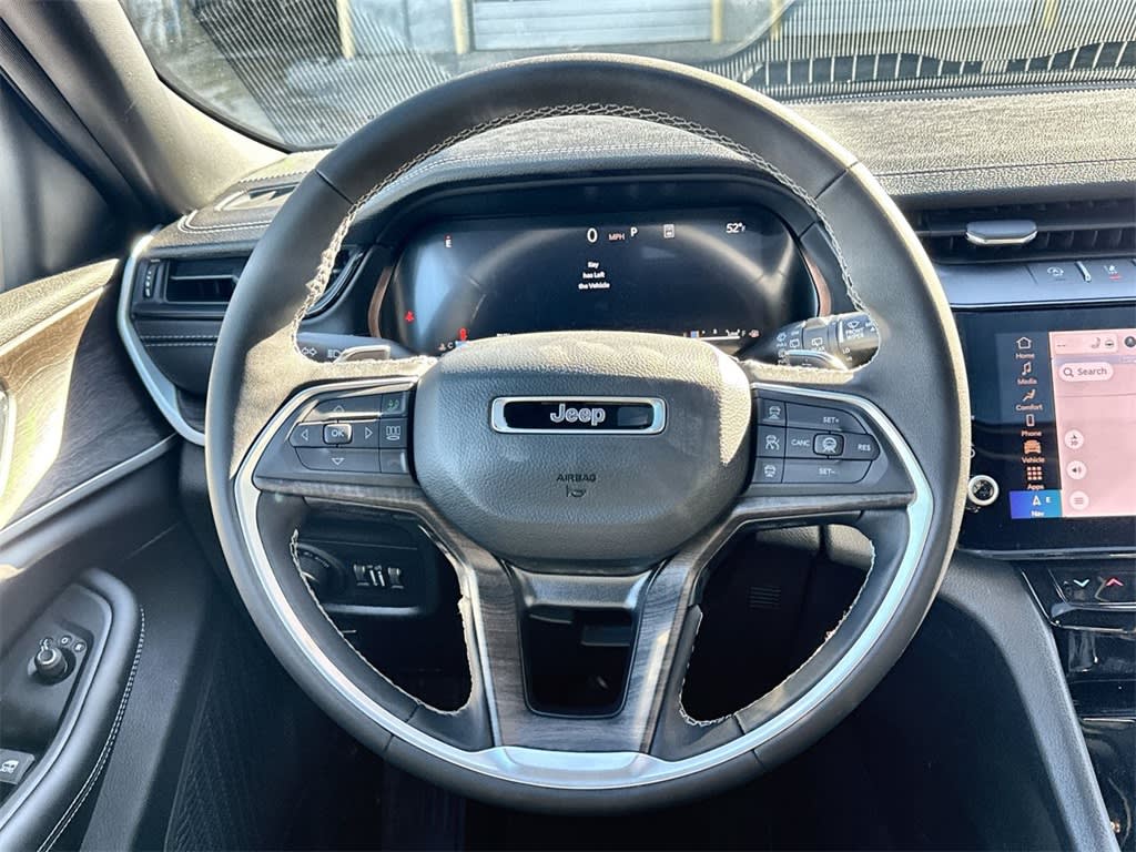 Thumbnail: 2026 Jeep Grand Cherokee - 14