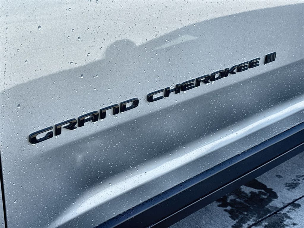 Thumbnail: 2026 Jeep Grand Cherokee - 7