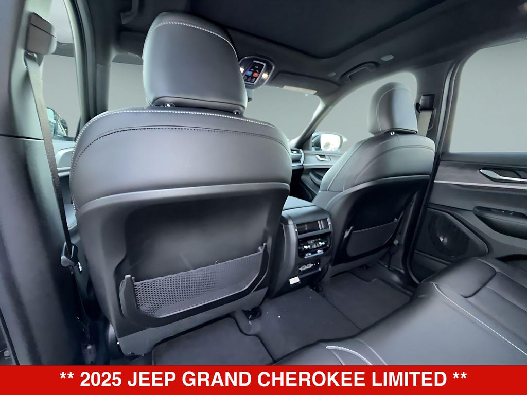Thumbnail: 2025 Jeep Grand Cherokee - 12