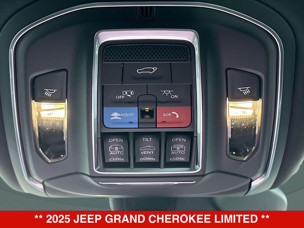 Thumbnail: 2025 Jeep Grand Cherokee - 21