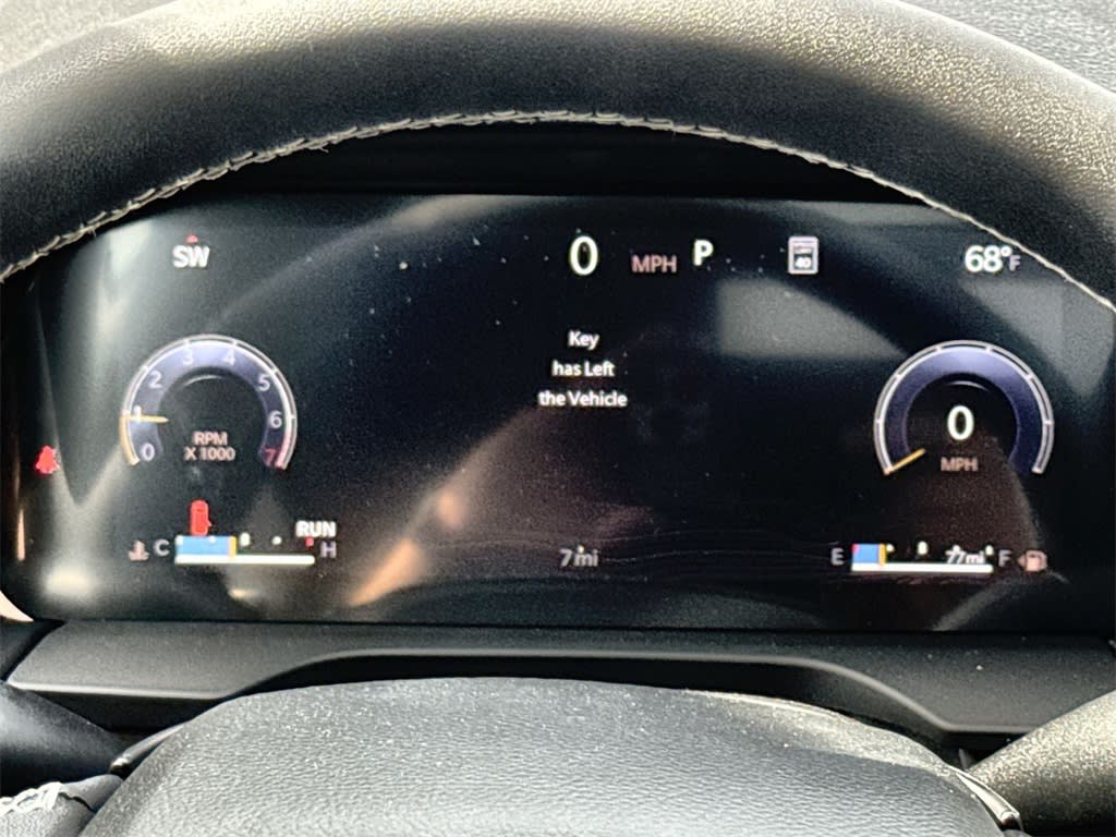 Thumbnail: 2026 Jeep Grand Cherokee - 17