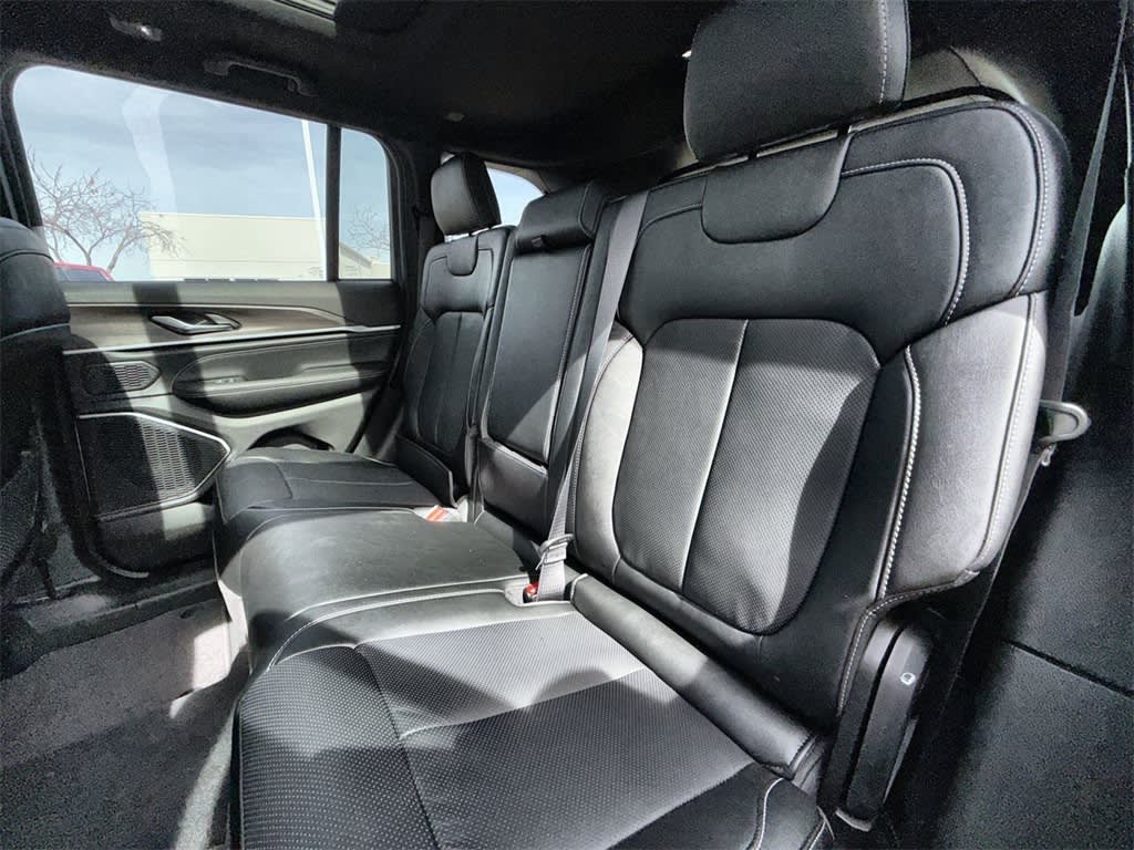 Thumbnail: 2026 Jeep Grand Cherokee - 22