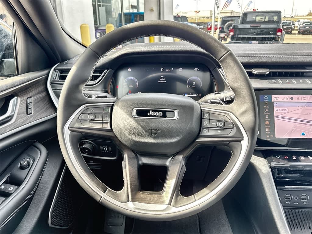 Thumbnail: 2026 Jeep Grand Cherokee - 14