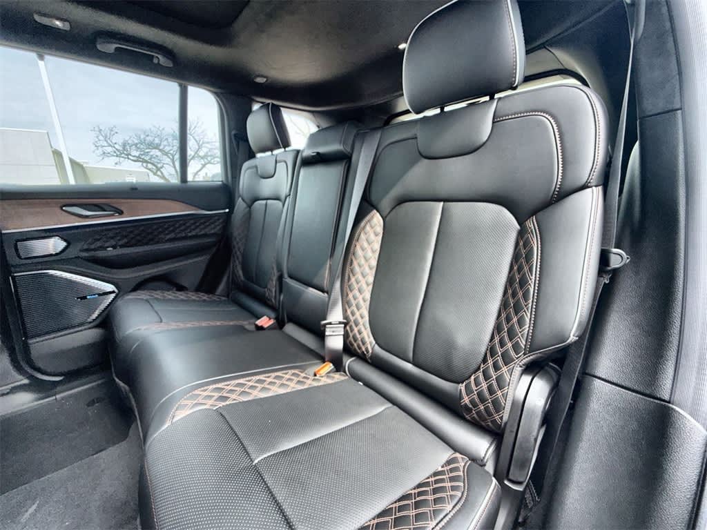 Thumbnail: 2026 Jeep Grand Cherokee - 21