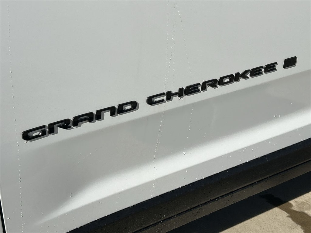 2025 Jeep Grand Cherokee L Altitude 7