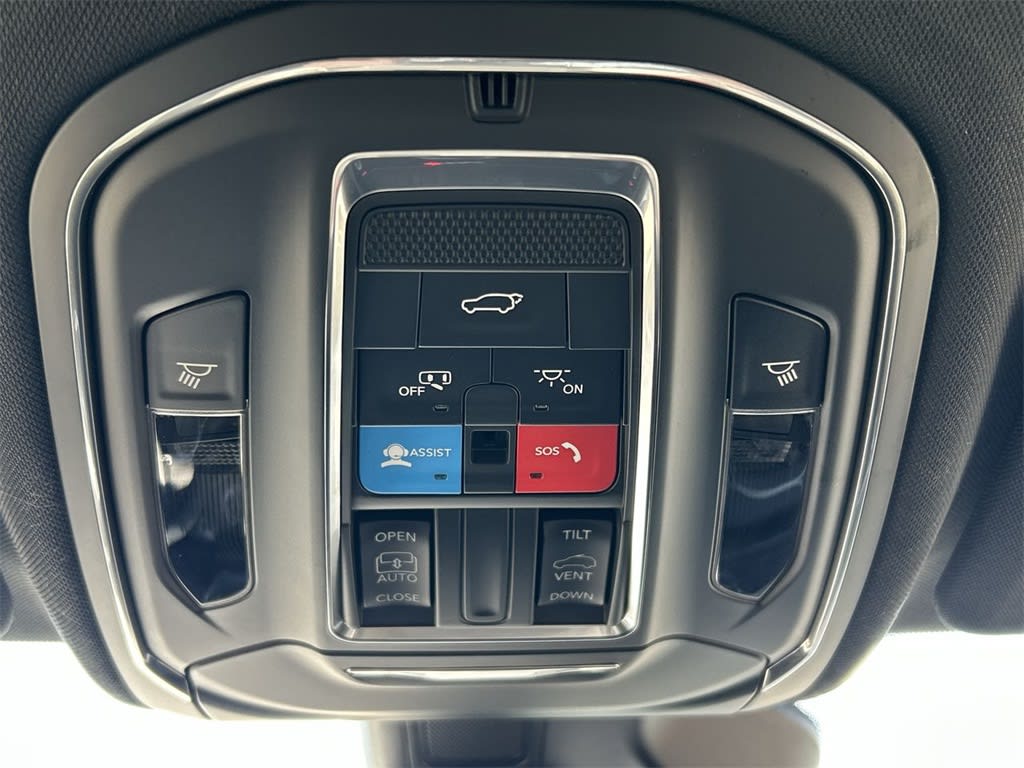 2025 Jeep Grand Cherokee L Altitude 24