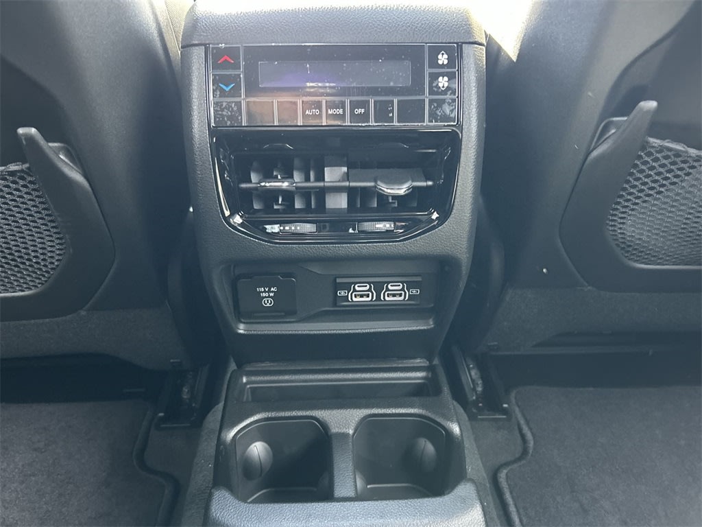 2025 Jeep Grand Cherokee L Altitude 25