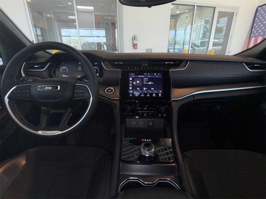 Thumbnail: 2024 Jeep Grand Cherokee L - 9