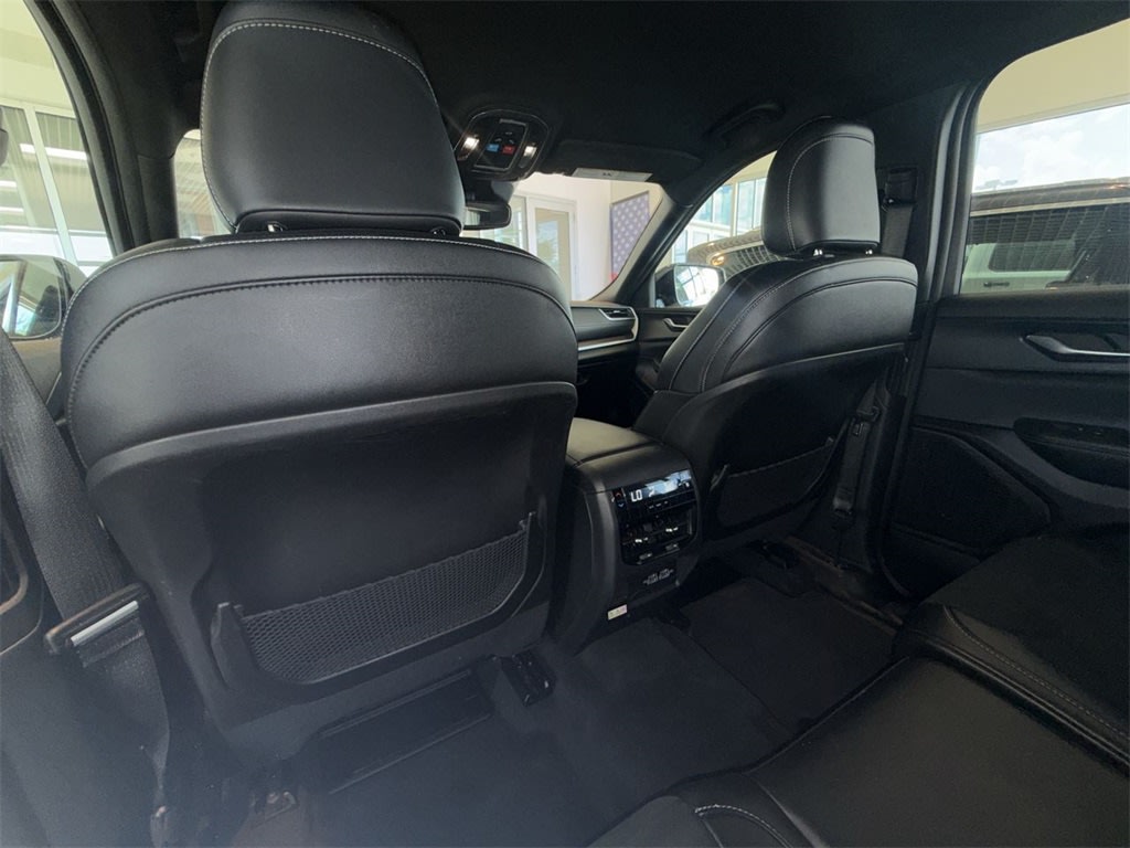 Thumbnail: 2024 Jeep Grand Cherokee L - 12