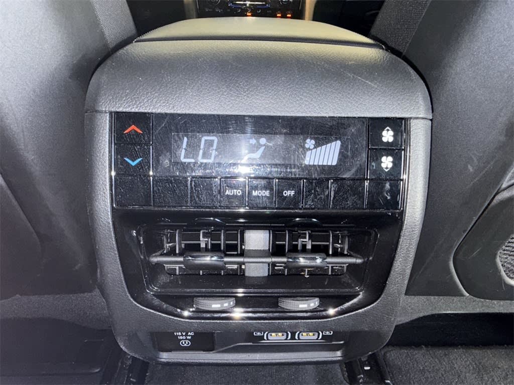 Thumbnail: 2024 Jeep Grand Cherokee L - 24