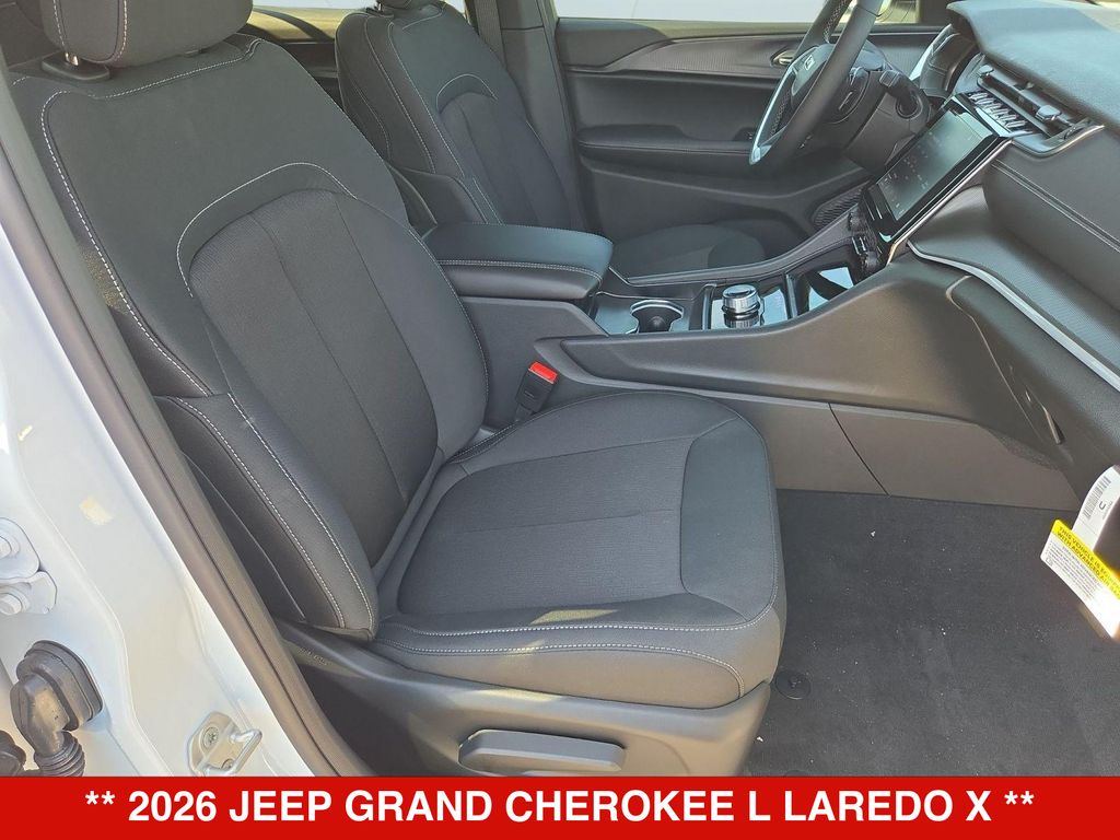 Thumbnail: 2026 Jeep Grand Cherokee L - 11