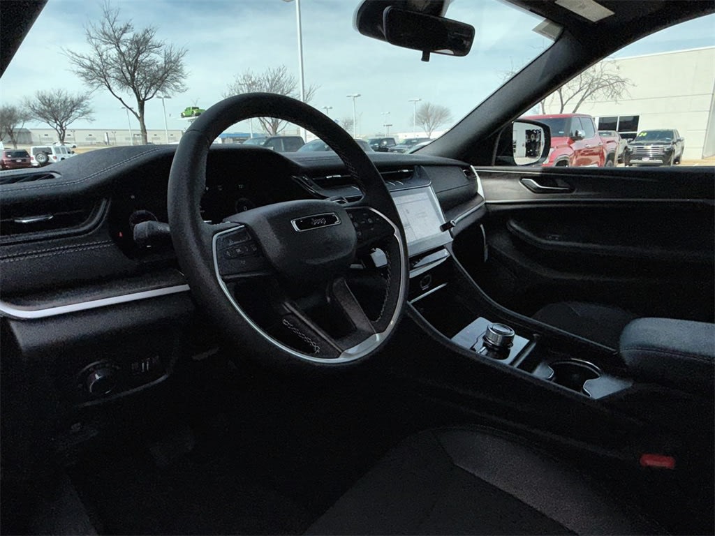 Thumbnail: 2026 Jeep Grand Cherokee L - 2