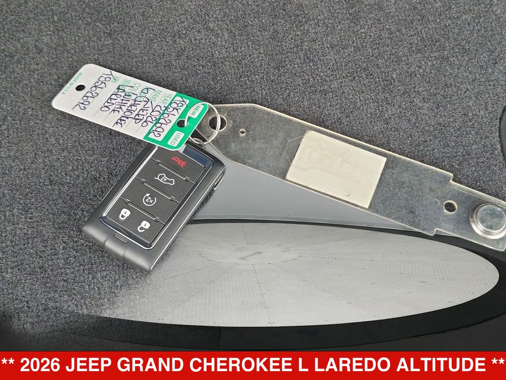 Thumbnail: 2026 Jeep Grand Cherokee L - 16
