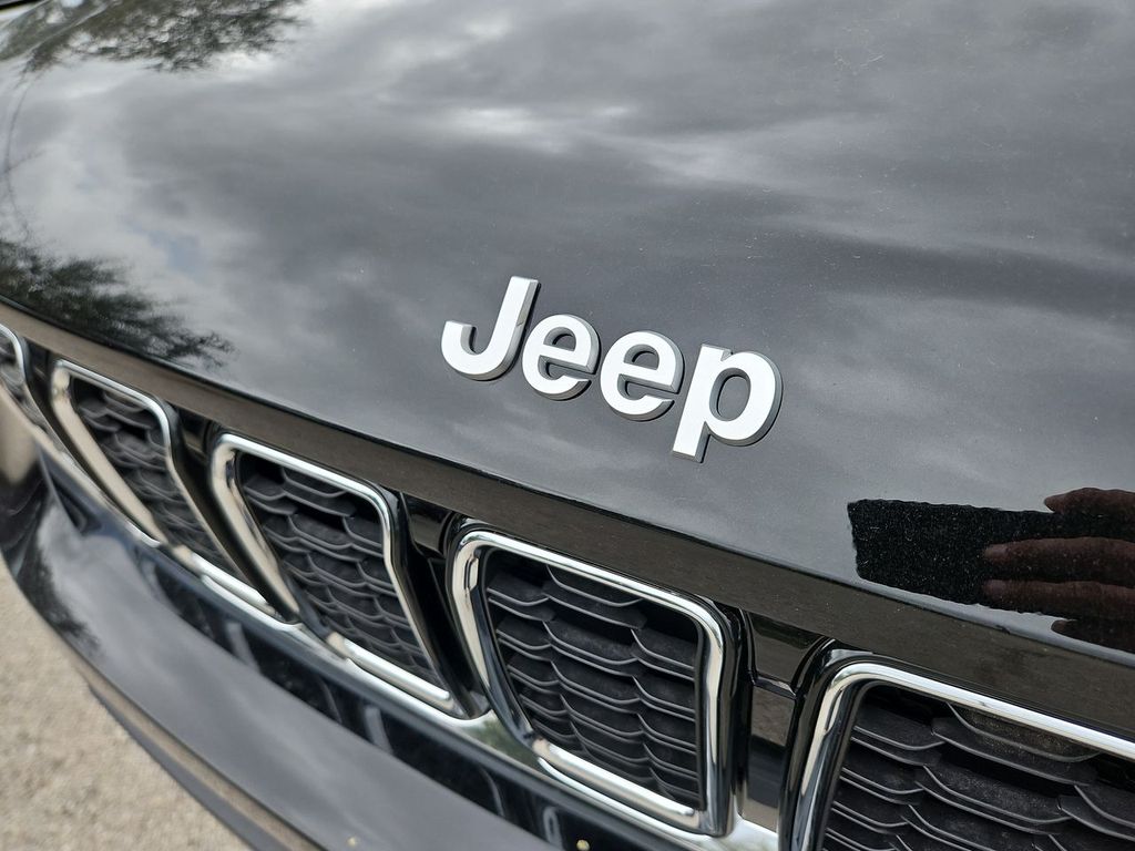 Thumbnail: 2025 Jeep Grand Cherokee L - 7